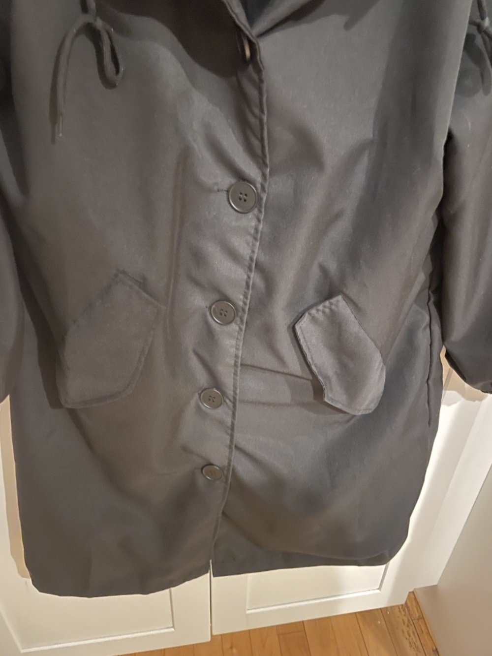 Women's Black Raincoat Size Medium - Picture 6 of 7